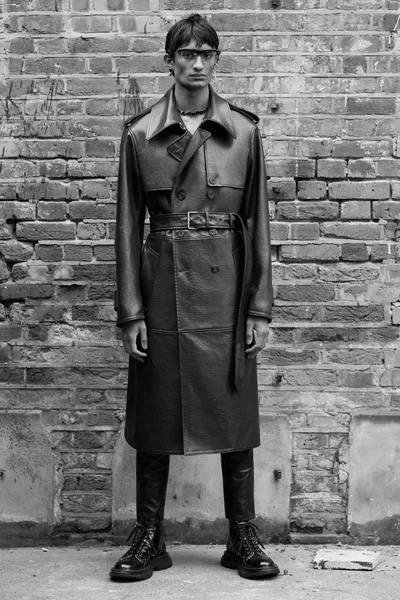 Look 11